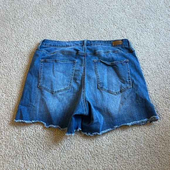 Crown & Ivy Distressed Blue Denim Shorts - Picture 4 of 4